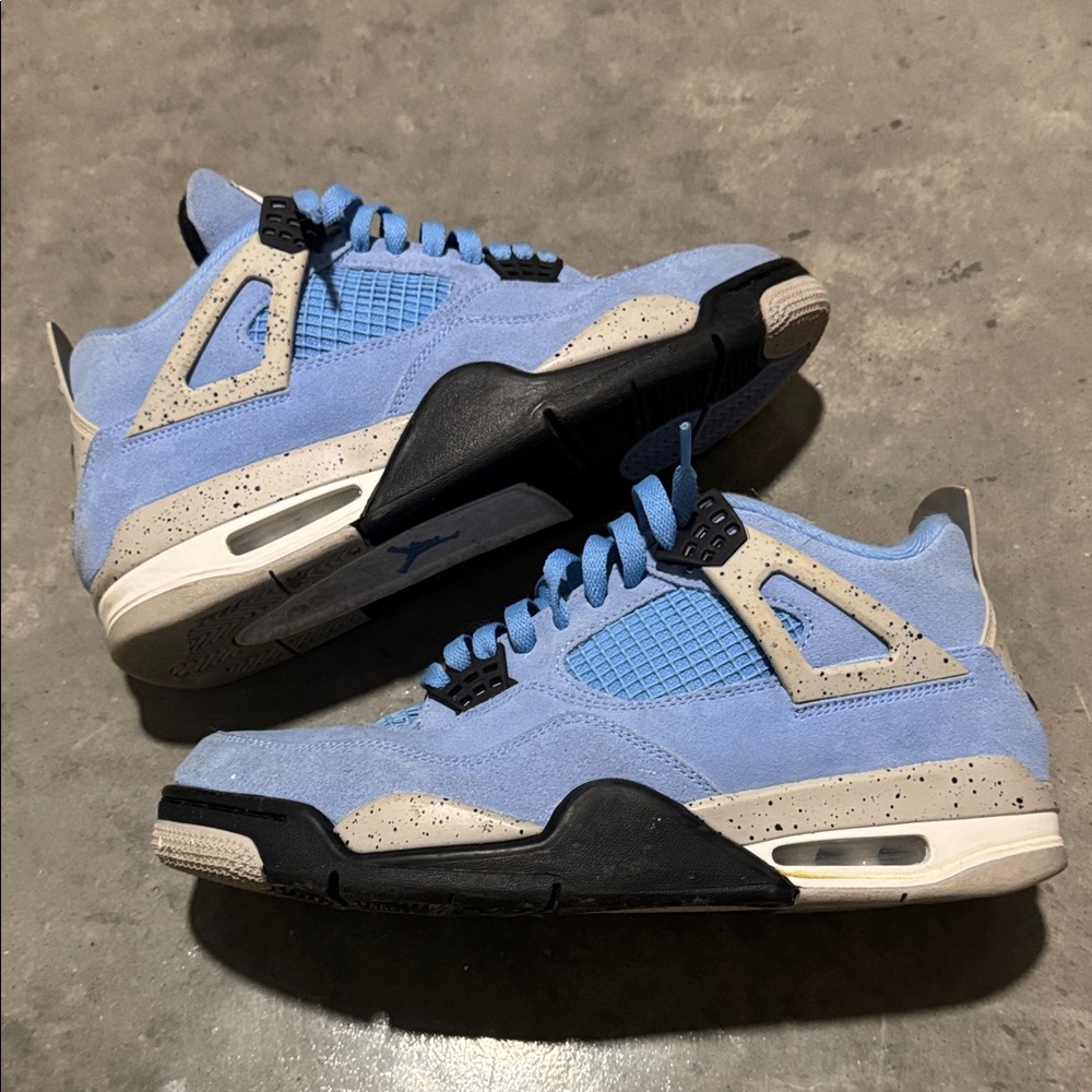 Jordan 4 university blue